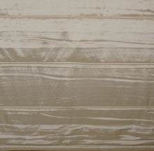 Load image into Gallery viewer, Pin-Tuck Natural Lined Roman Blind