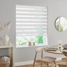 Load image into Gallery viewer, Antigua Silver Day &amp; Night Blind
